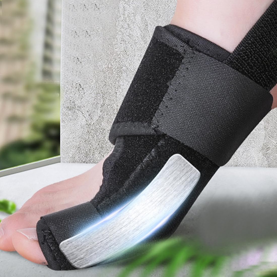 Premium Nighttime Adjustable Bunion Corrector, Splint &amp; Straightener