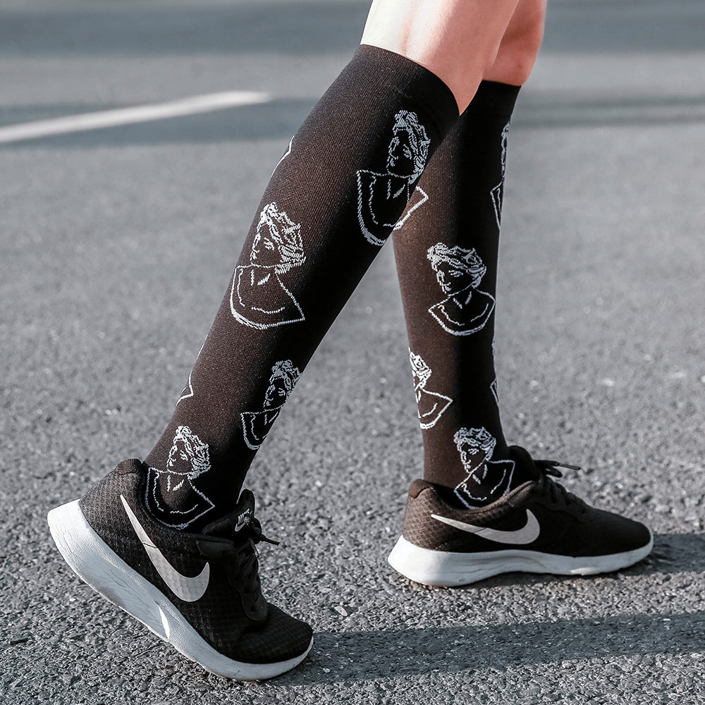 Leisure Compression Socks 20-30 mmHg - Black Statue Design